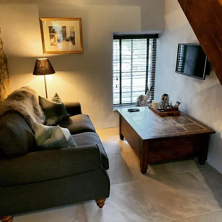 The Nook Bed & Breakfast *